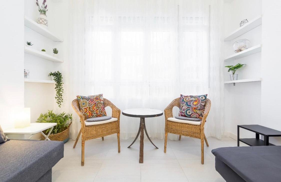 Suite Homes Santa Lucia Malaga Luaran gambar